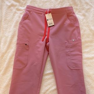 Figs chalk pink scrub pants